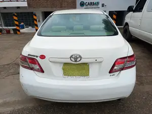 Toyota Camry 2010 White