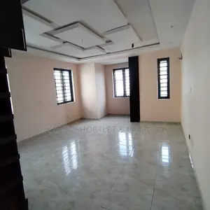 Mini Flat in Salem, Ikate for rent