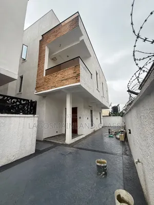 5bdrm Duplex in Magodo Phase 1 for sale
