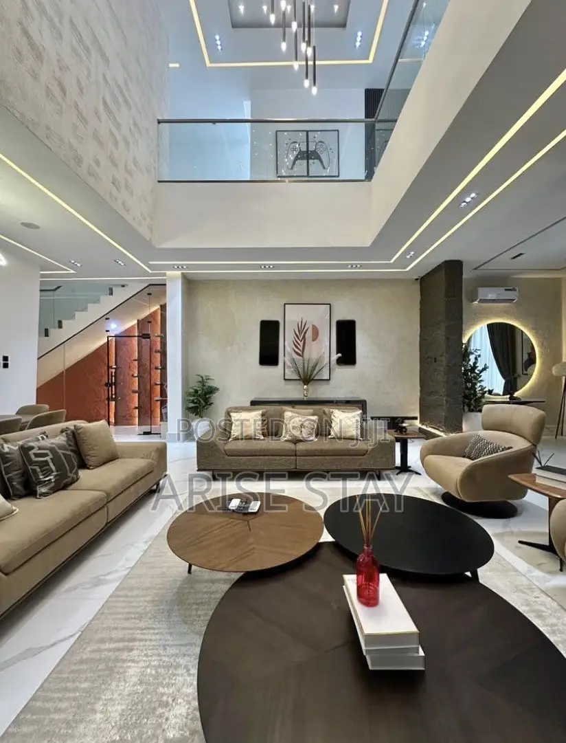 5-Bedroom Duplex With Private Pool, Cinema, Bathtub Ps5