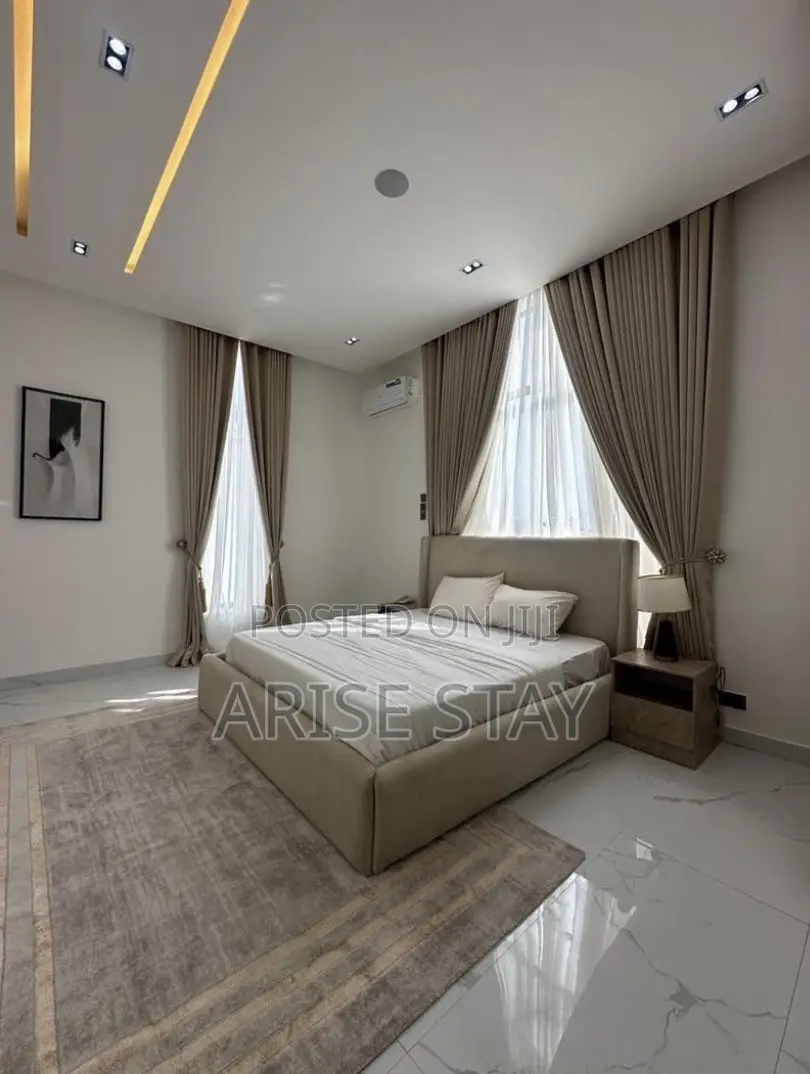 5-Bedroom Duplex With Private Pool, Cinema, Bathtub Ps5