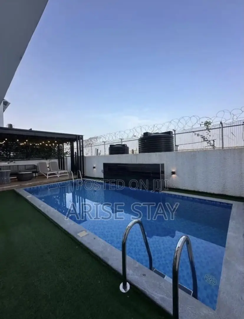 5-Bedroom Duplex With Private Pool, Cinema, Bathtub Ps5