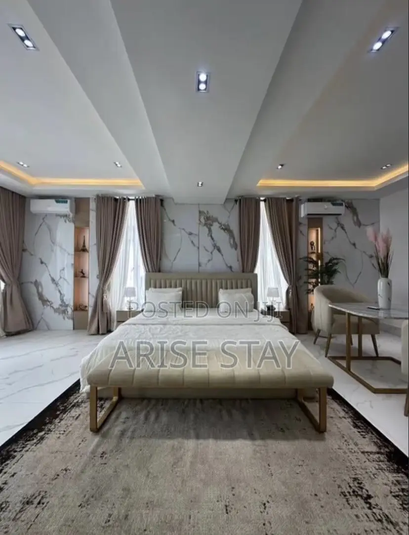 5-Bedroom Duplex With Private Pool, Cinema, Bathtub Ps5