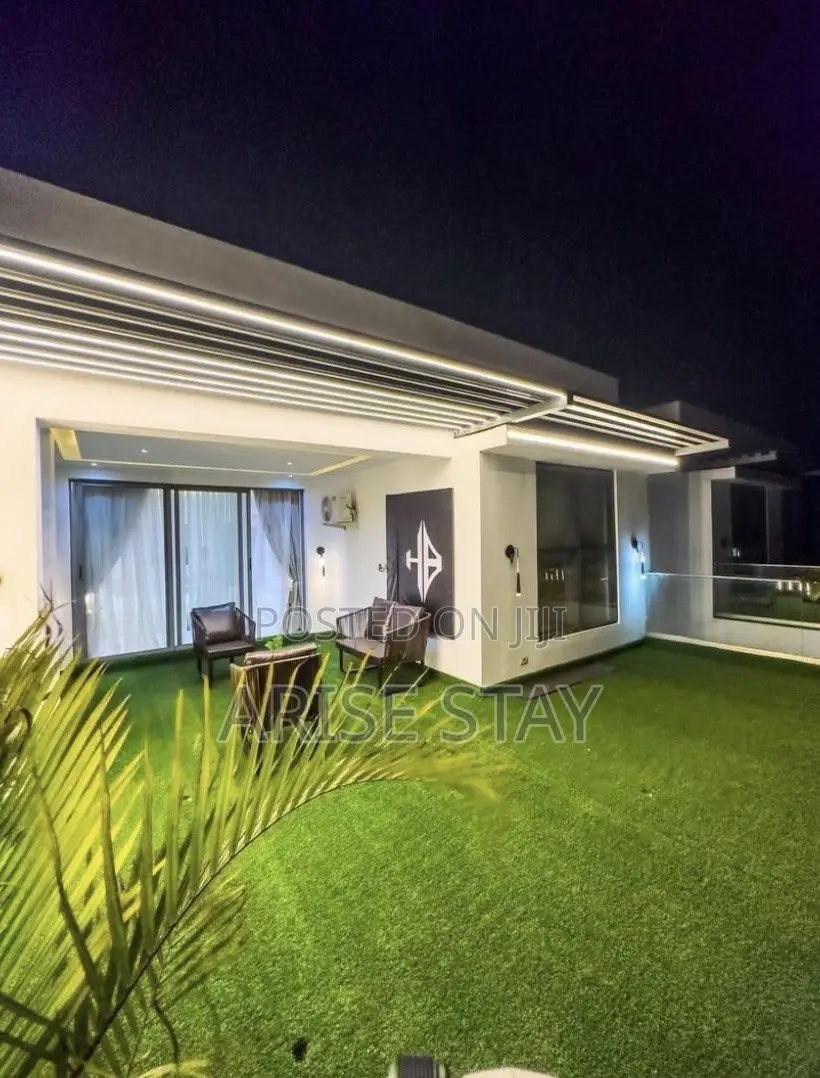 5-Bedroom Duplex With Private Pool, Cinema, Bathtub Ps5