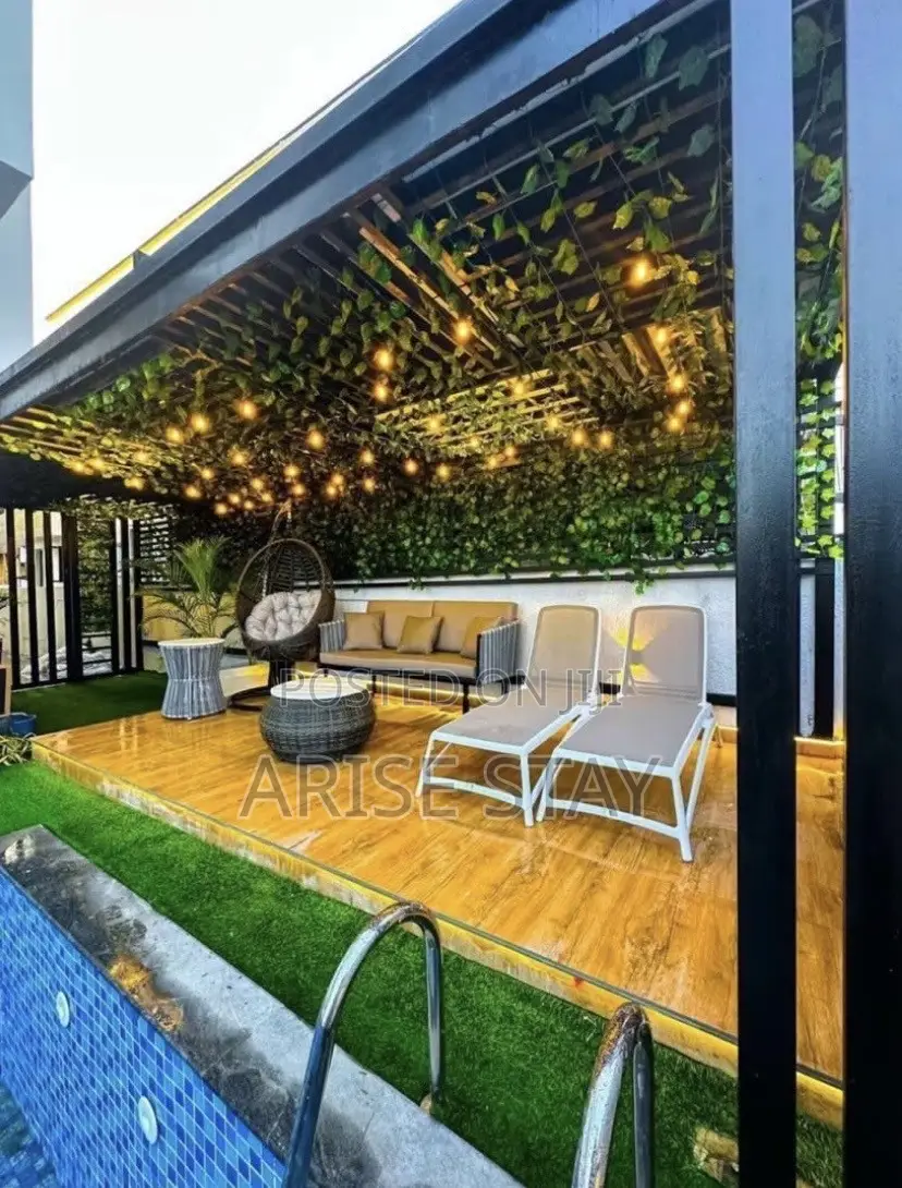 5-Bedroom Duplex With Private Pool, Cinema, Bathtub Ps5