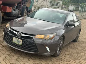 Toyota Camry SE 4dr Sedan (2.5L 4cyl 6A) 2016 Gray
