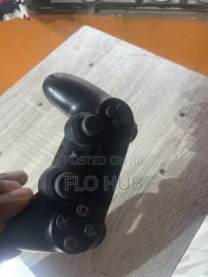 Used PS4 DualShock 4 Wireless Controller