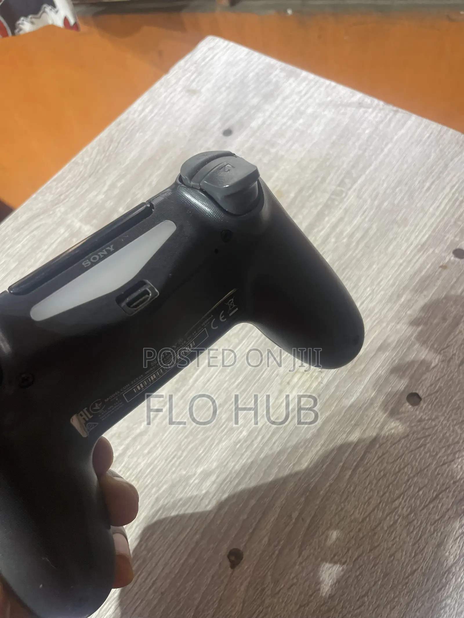 Used PS4 DualShock 4 Wireless Controller