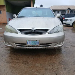 Toyota Camry 2006 Gold