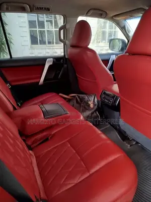 Very Neat Toyota Prado 2016 for Hire