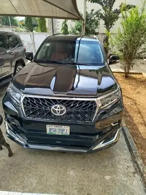 Very Neat Toyota Prado 2016 for Hire