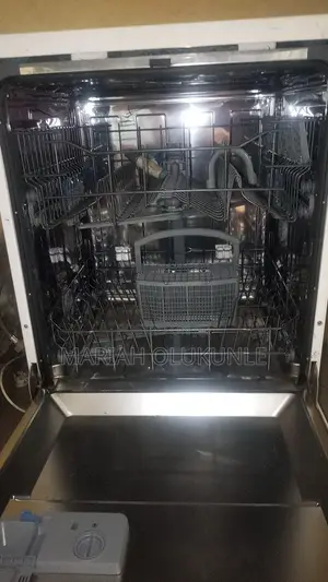 Built-in Dish Washer