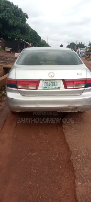 Honda Accord 2004 Silver
