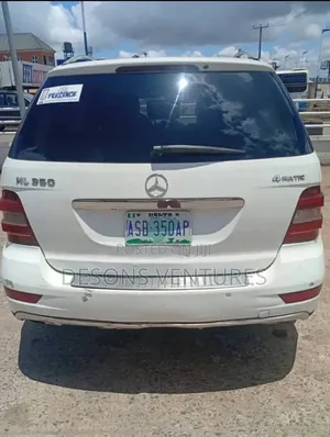 Mercedes-Benz M Class 2009 White
