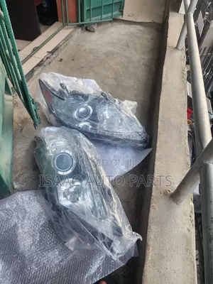 Headlight ES 2015