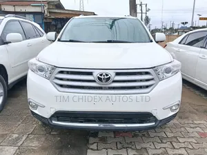 Toyota Highlander Limited 2012 White