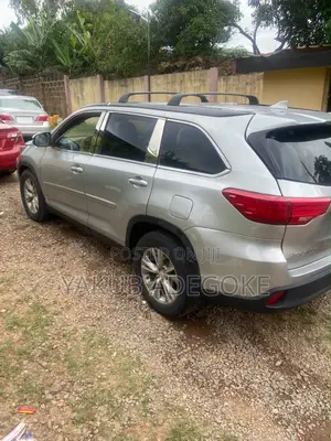 Toyota Highlander 2015 Gray