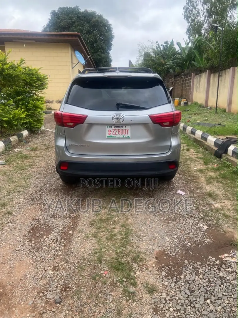 Toyota Highlander 2015 Gray