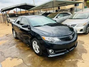 Toyota Camry SE 4dr Sedan (2.5L 4cyl 6A) 2013 Blue