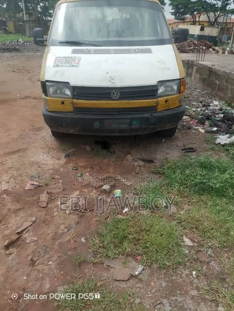 Volkswagen LT 1999 Yellow