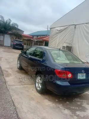 Toyota Corolla LE 2005 Blue
