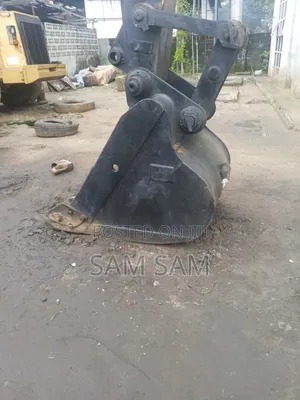 Company Used 320L
