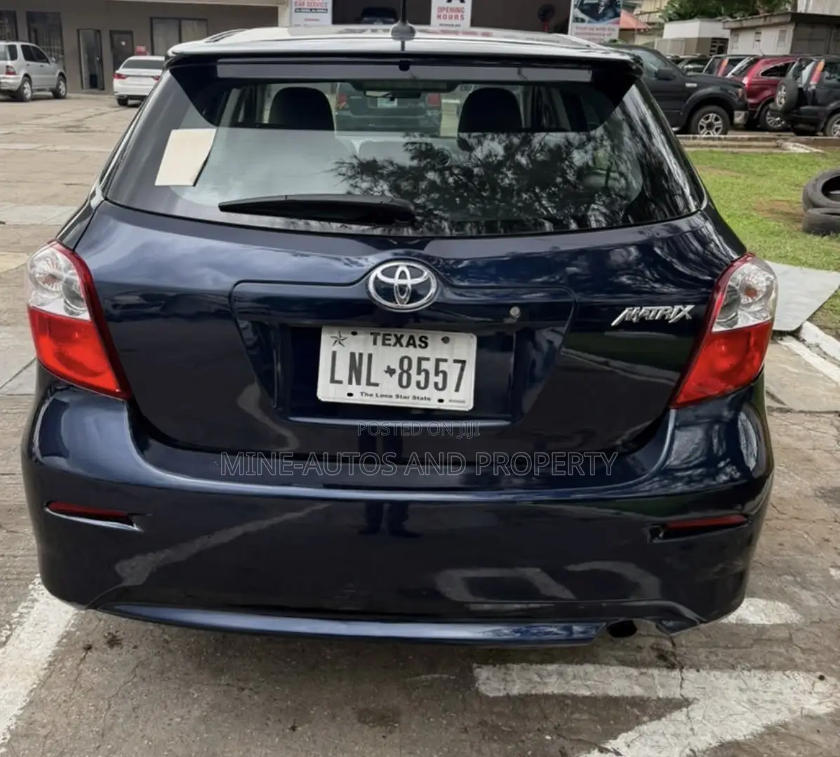 Toyota Matrix S Hatchback AWD (2.4L 4cyl 4A) 2012 Blue