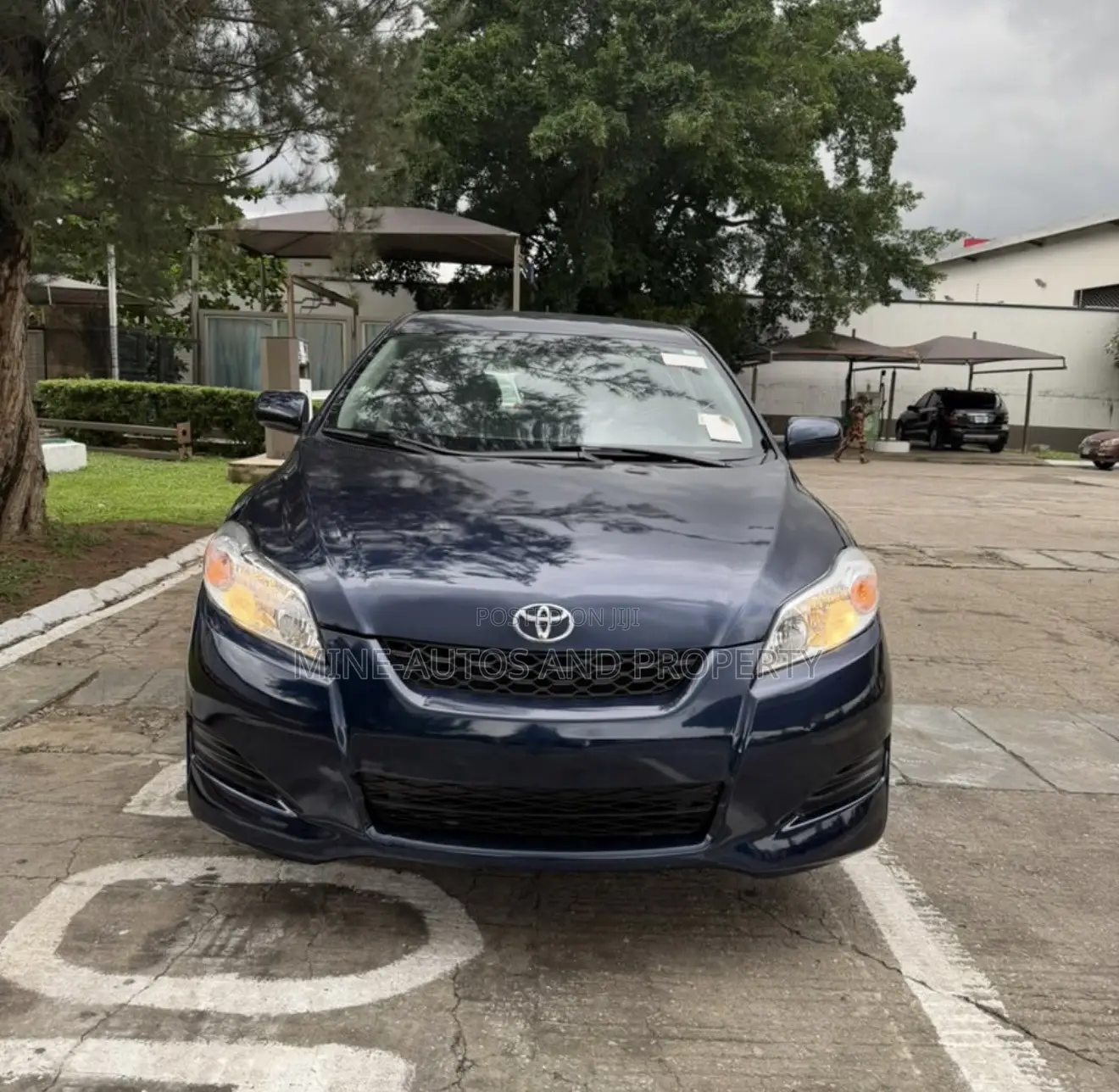 Toyota Matrix S Hatchback AWD (2.4L 4cyl 4A) 2012 Blue