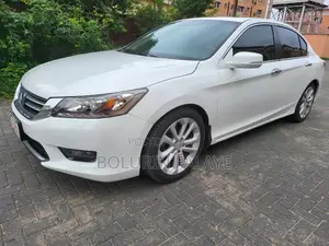 Honda Accord Touring V-6 4dr Sedan (3.5L 6cyl 6A) 2014 Off white