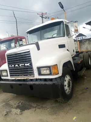 Mack CH Head
