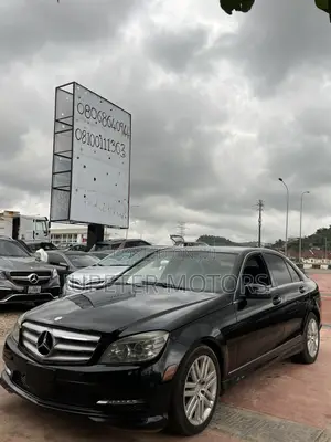 Mercedes-Benz C300 Luxury Sedan AWD (3.0L 6cyl 7A) 2009 Black