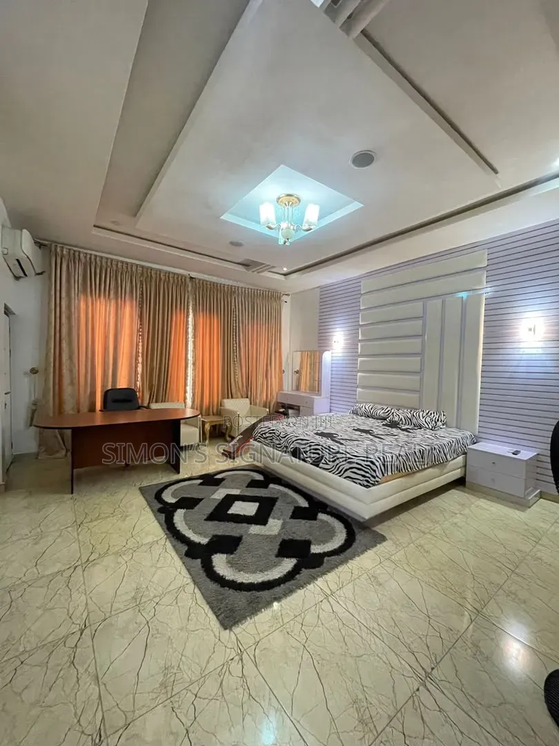 Furnished 4bdrm Duplex in Chevron for rent