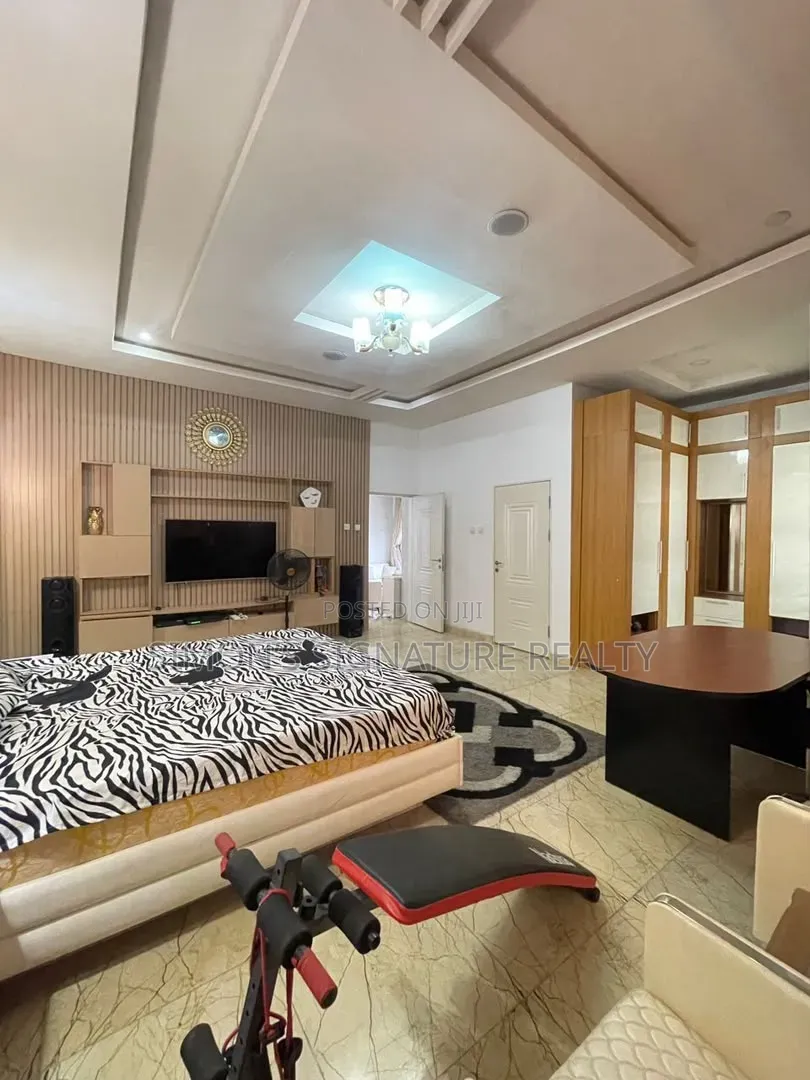 Furnished 4bdrm Duplex in Chevron for rent