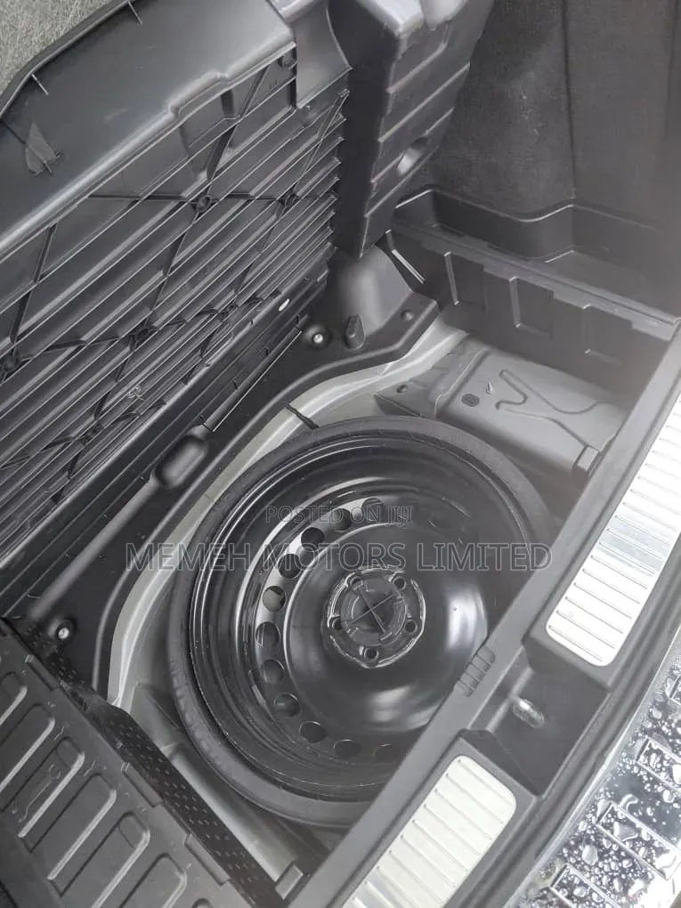 Mercedes-Benz GLK-Class 2012 Gray