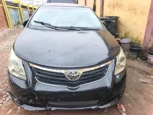 Toyota Avensis 2010 Black