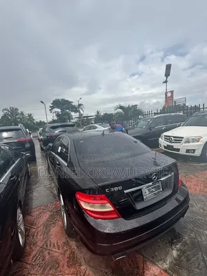 Mercedes-Benz C300 2009 Black