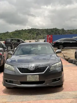 Toyota Camry SE 4dr Sedan (2.4L 4cyl 5A) 2008 Gray