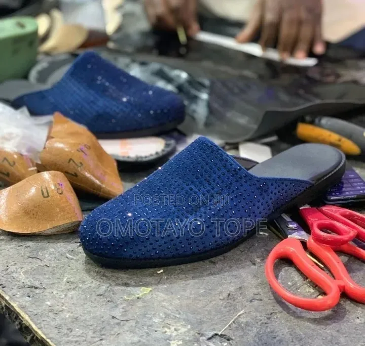 I Top Shoe