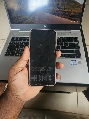 Samsung Galaxy S22 5G 128 GB Silver
