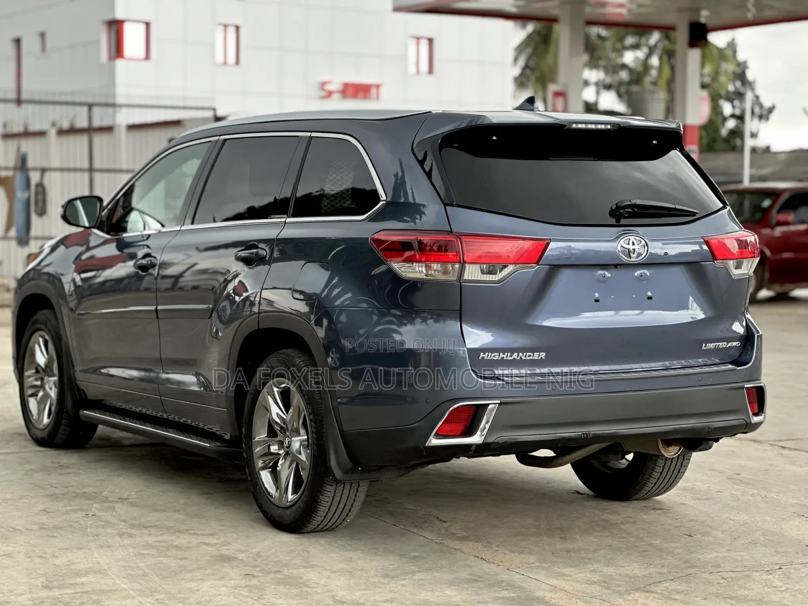 Toyota Highlander Limited Platinum 2019 Blue