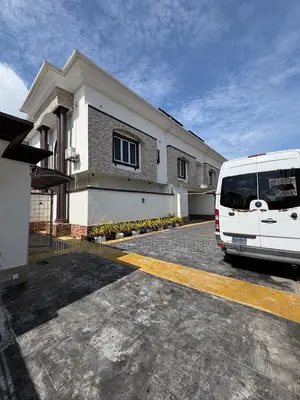 Lovely 5 Bedroom Terrace Duplex With BQ