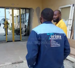 Automatic Sensor Door Installation