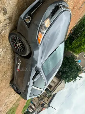Toyota Camry SE 4dr Sedan (2.5L 4cyl 6A) 2013 Gray