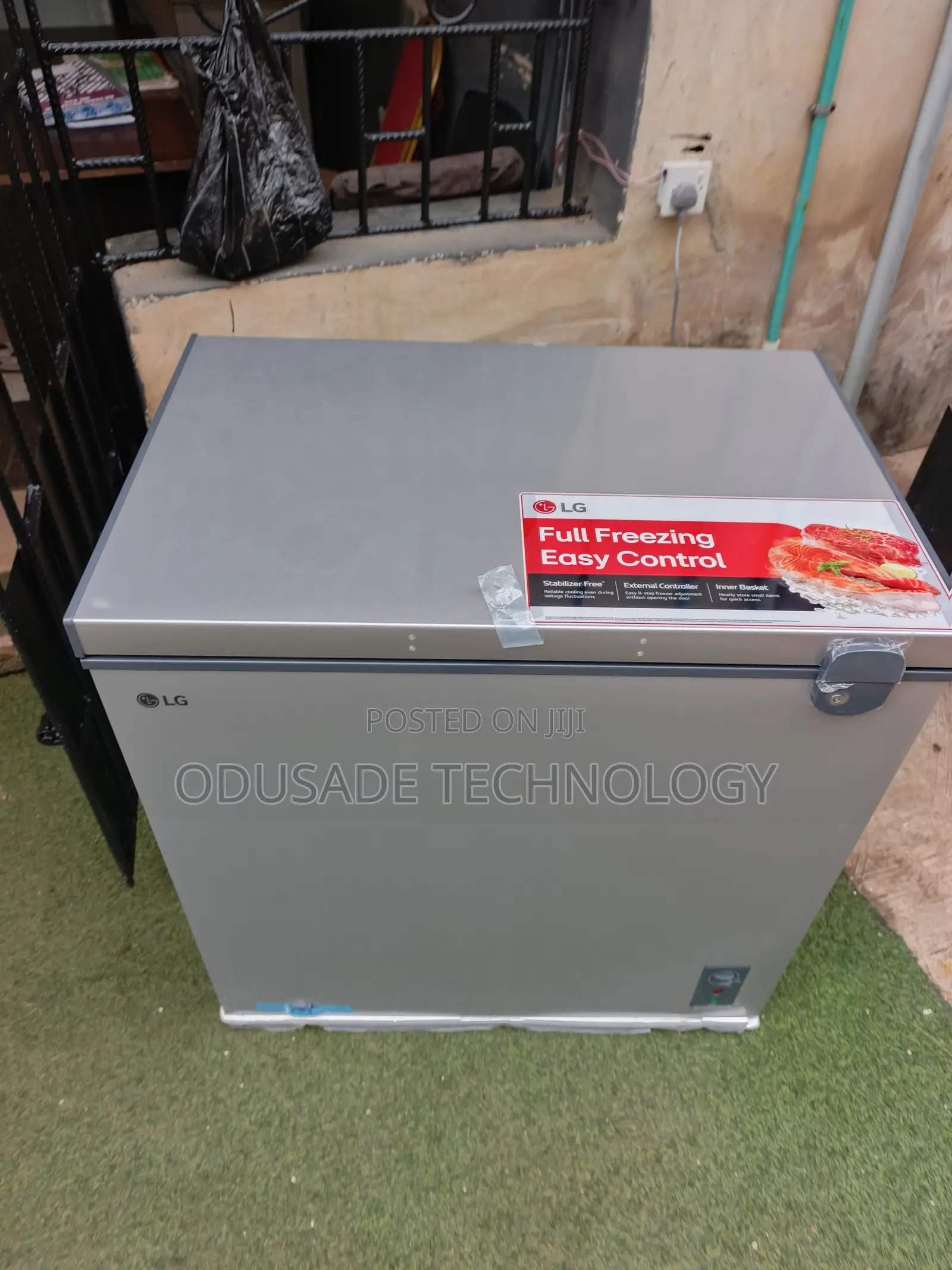 LG GCFB205QCF – Spacious Deep Freezer