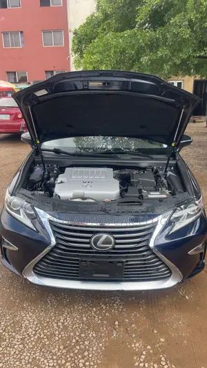 Lexus ES 2016 Blue