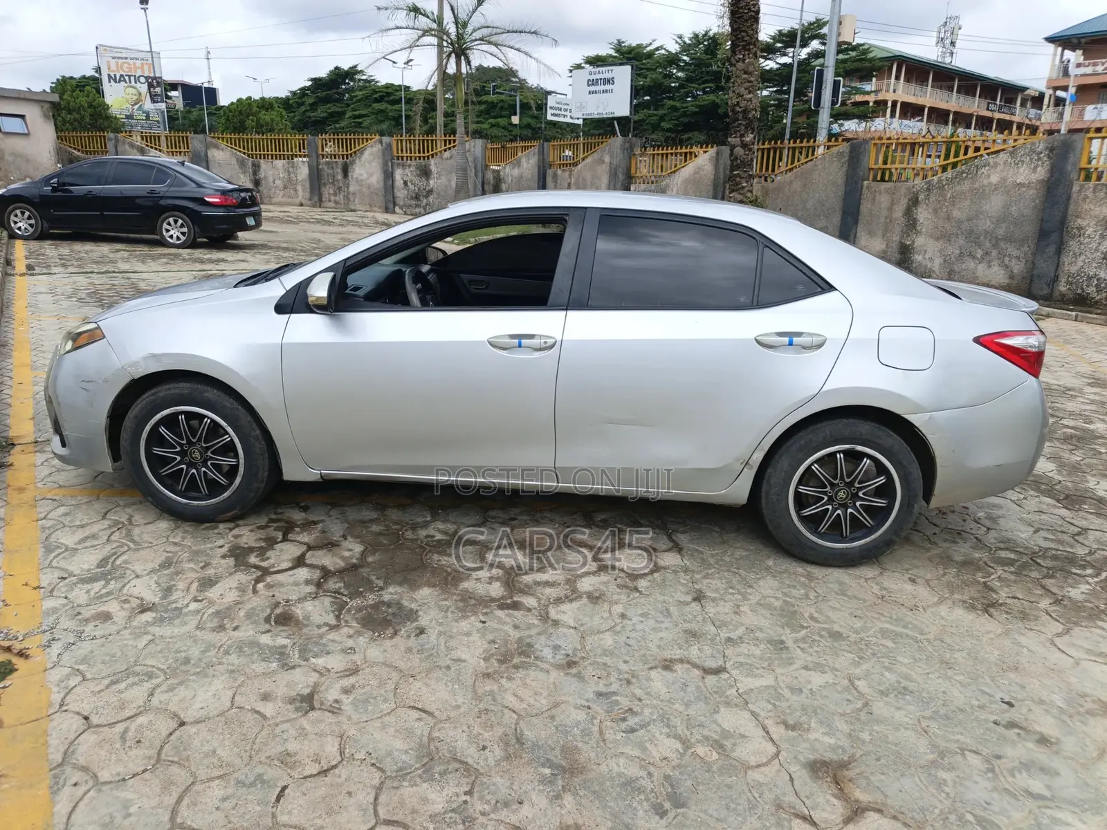 Toyota Corolla 2015 Silver