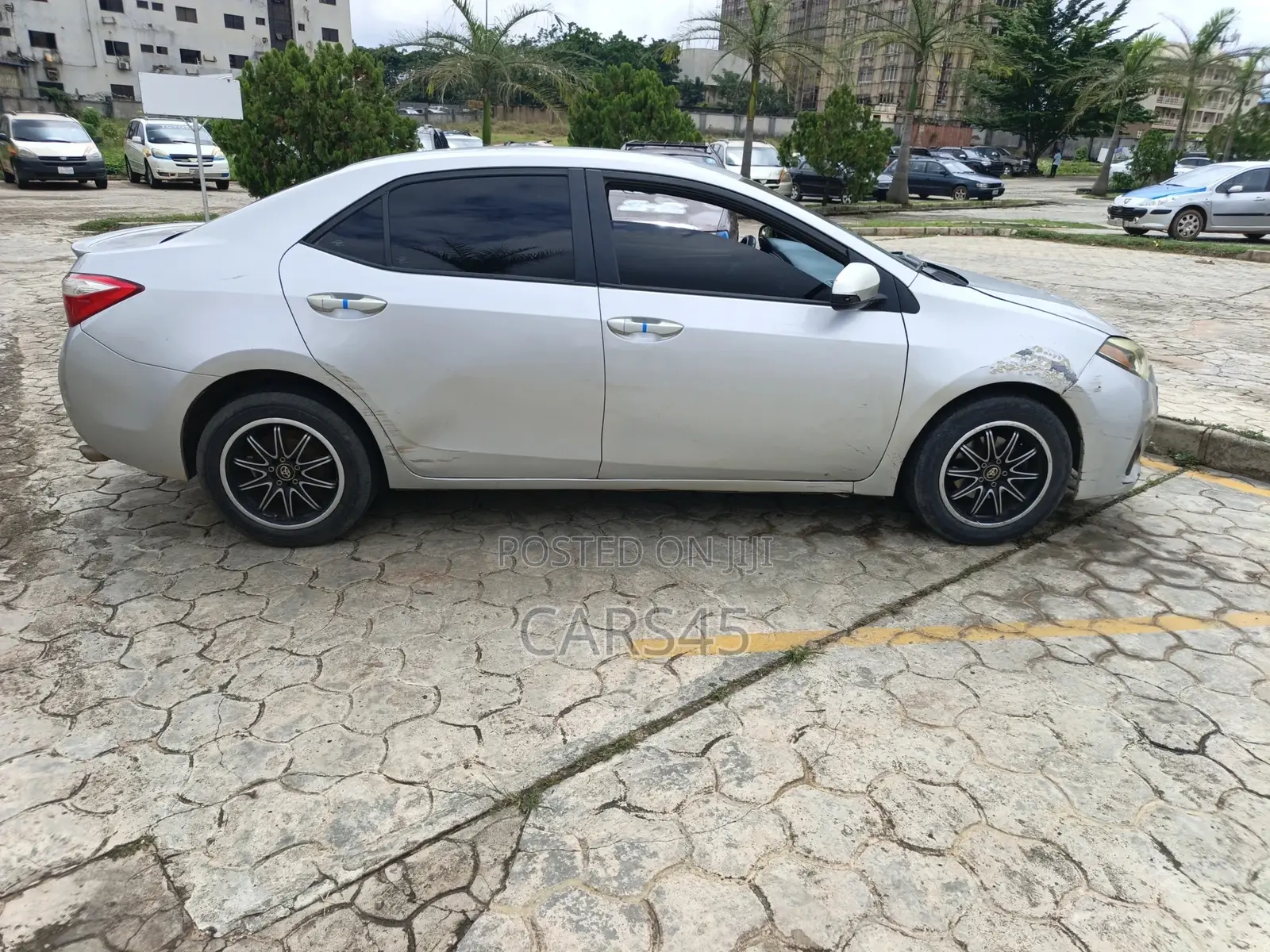 Toyota Corolla 2015 Silver