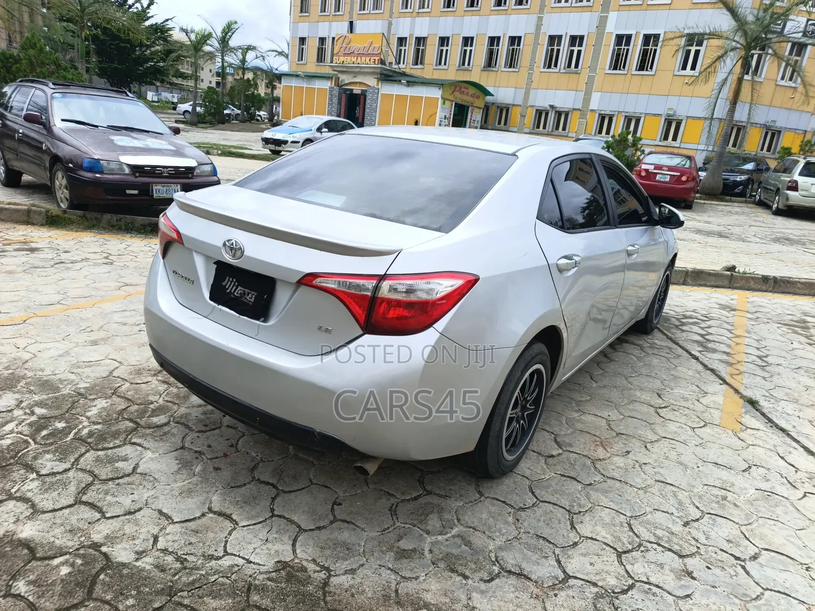 Toyota Corolla 2015 Silver