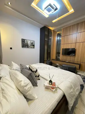 Beautiful 2 Bedroom Apartment