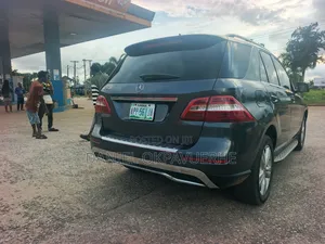 Mercedes-Benz M Class 2015 Black